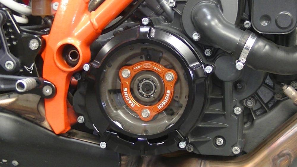 Schutz für Kupplungsdeckel LC8 KTM Motor - Schwarz - EVOTECH S.R.L