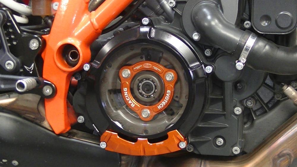 Schutz für Kupplungsdeckel LC8 KTM Motor - ORANGE - EVOTECH S.R.L
